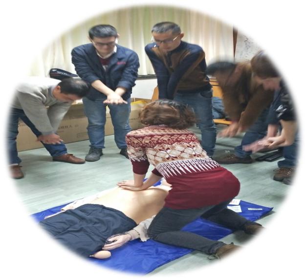 四川天馬玻璃有限公司急救安全知識(shí)培訓(xùn)暨應(yīng)急疏散和消防滅火演練活動(dòng)報(bào)道(圖4) 四川天馬玻璃有限公司急救安全知識(shí)培訓(xùn)暨應(yīng)急疏散和消防滅火演練活動(dòng)報(bào)道(圖4)